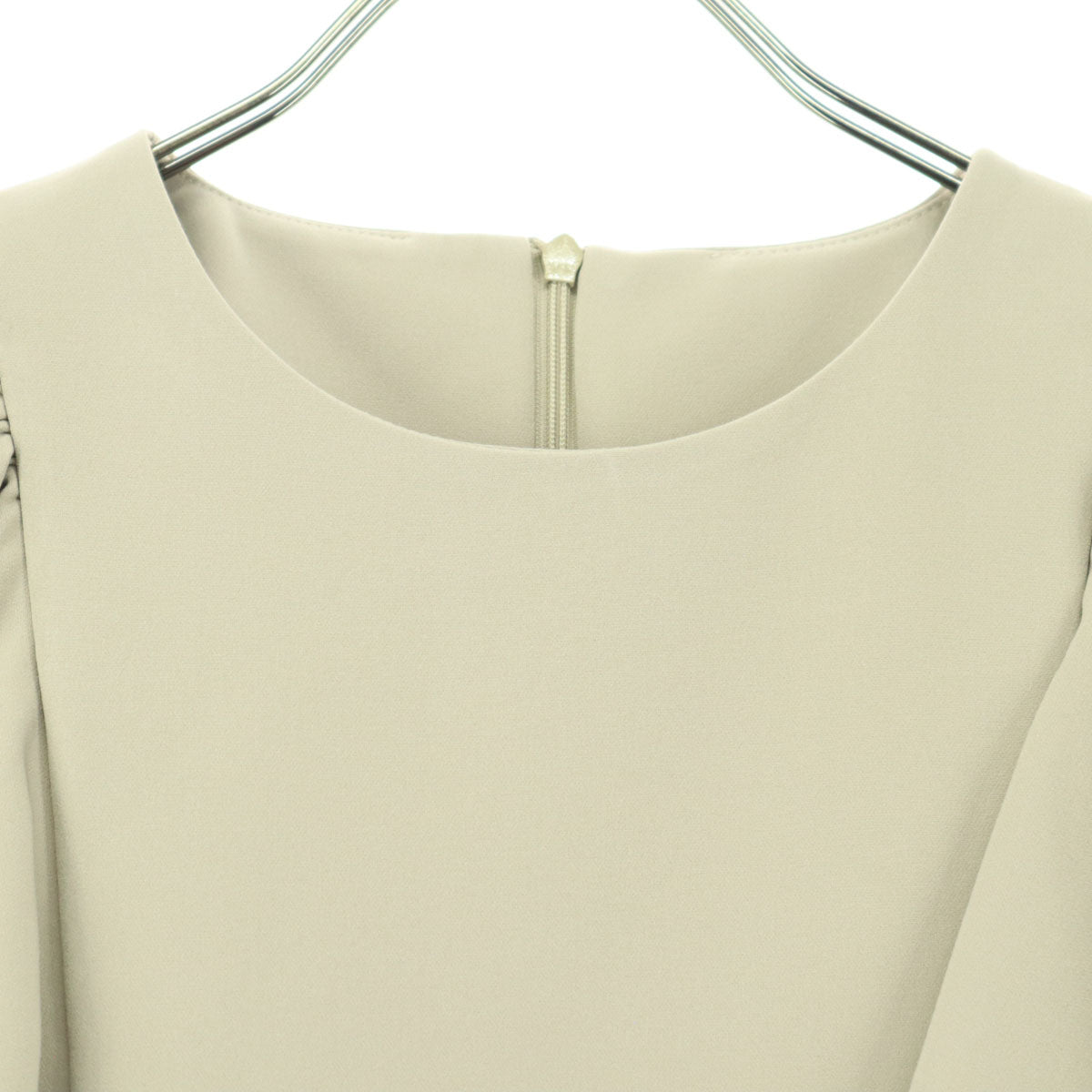 美品 SYSORUS シソラス フレンチスリーブ ブラウス F ベージュ フリル レディース