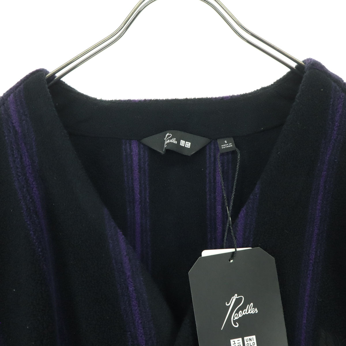 未使用 UNIQLO ユニクロ NEEDLES ニードルズ コラボ ワンポイントロゴ ストライプ柄 長袖 フリース カーディガン S ブラック メンズ