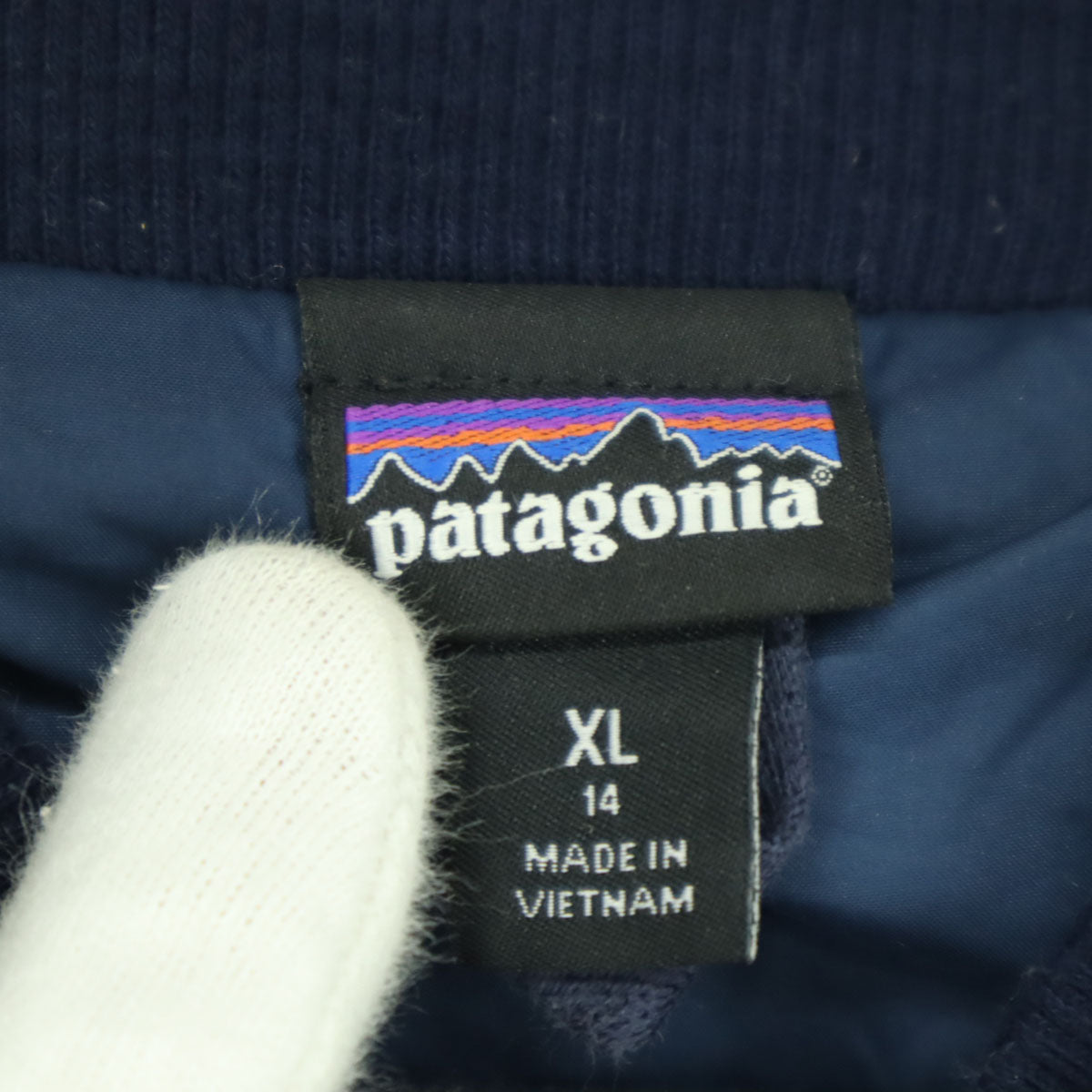 patagonia パタゴニア 2019年製 ワンポイントロゴ 長袖 レトロＸ ボマージャケット ボアジャケット 14 ネイビー 品番65415 キッズ