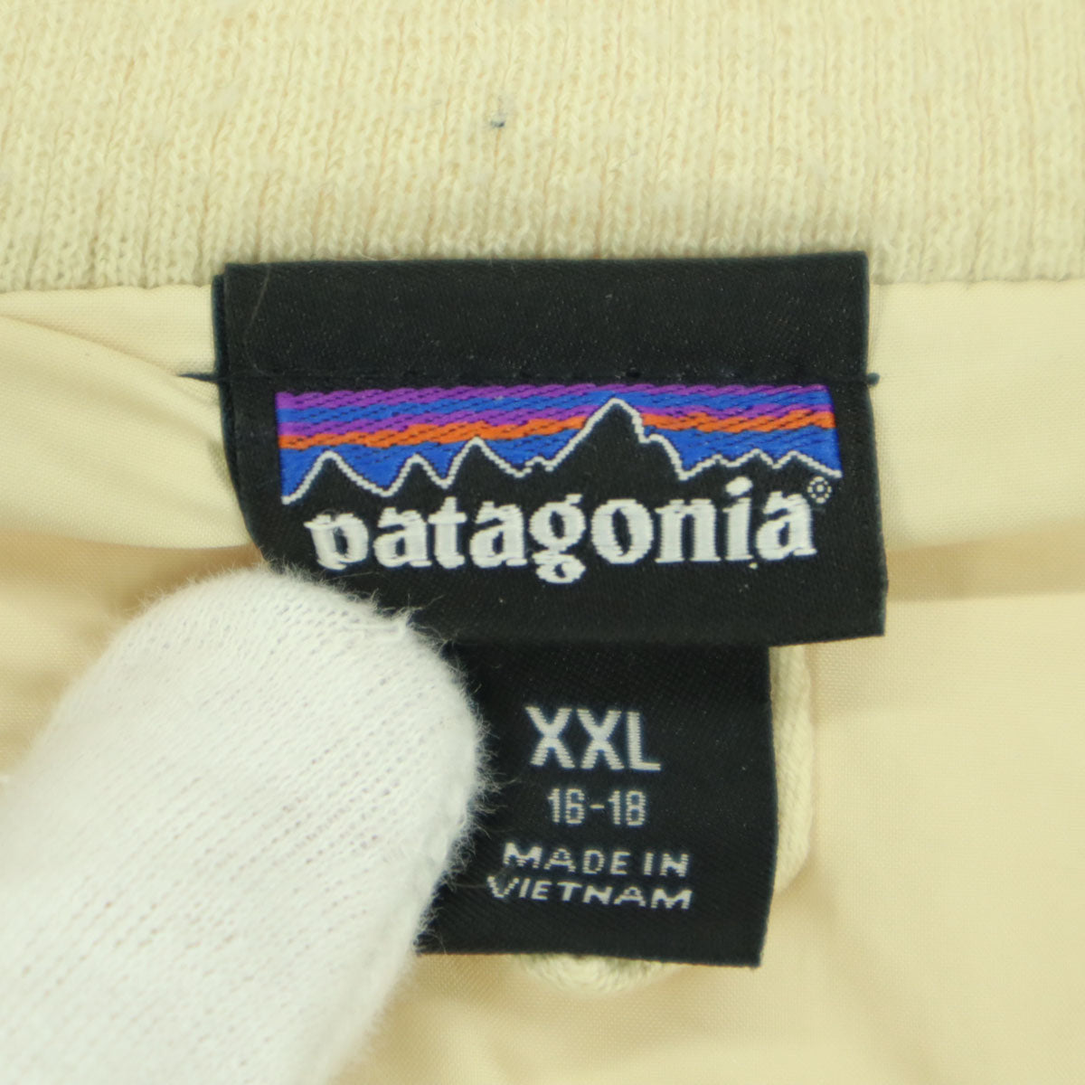 patagonia パタゴニア ワンポイントロゴ 長袖 レトロＸ ボアジャケット 16-18 XXL ベージュ系 65415FA21 ボマージャケット キッズ