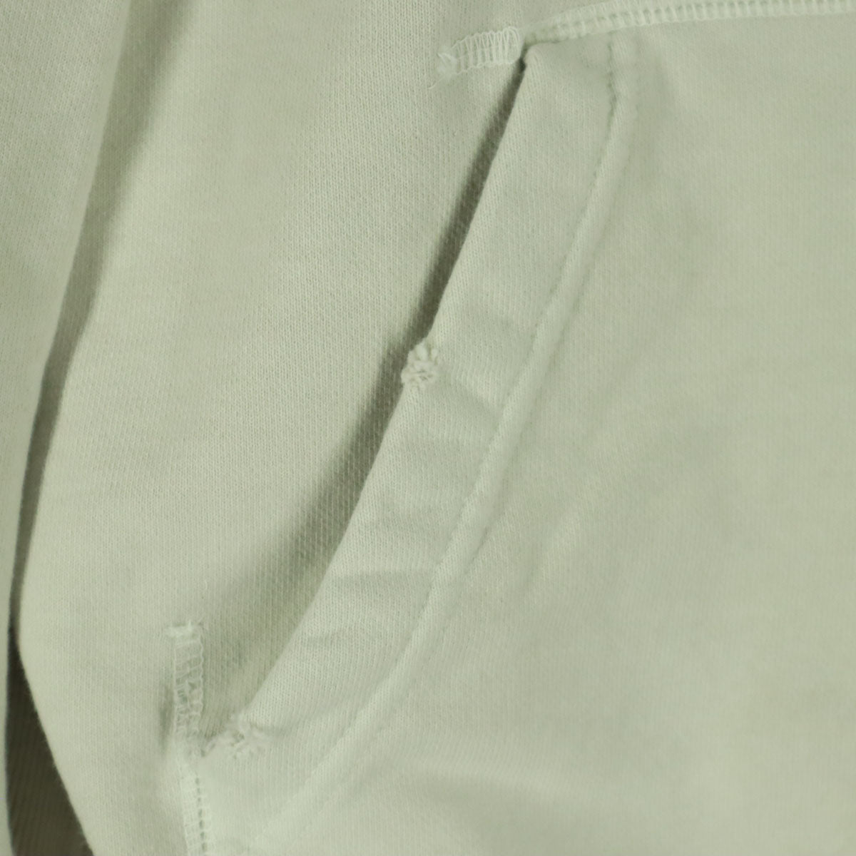 THE SUGAR PUNCH ザシュガーパンチ バックプリント アニメキャラクター 長袖 スウェットパーカー L ホワイト系 BLEACH 黒崎一護 メンズ