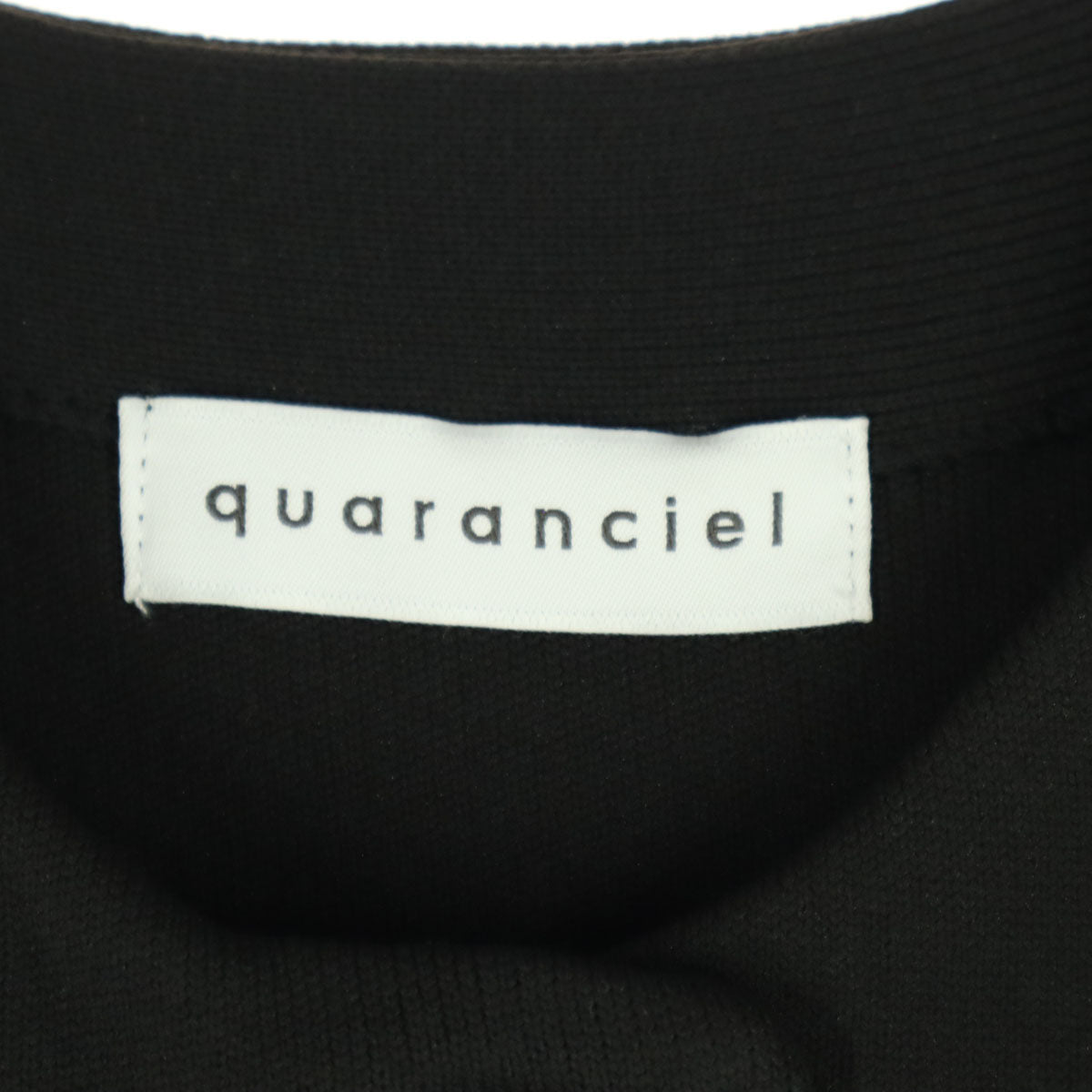 美品 quaranciel カランシエル 長袖 ノーカラージャケット F ブラック ポケット レディース