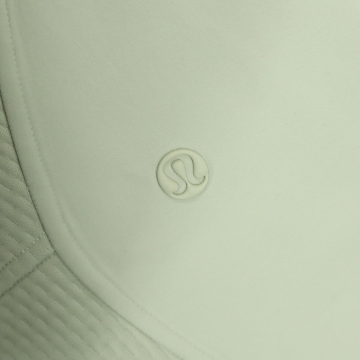 lululemon ルルレモン ワンポイントロゴ 長袖 ナイロンジャケット S ホワイト プルオーバー レディース