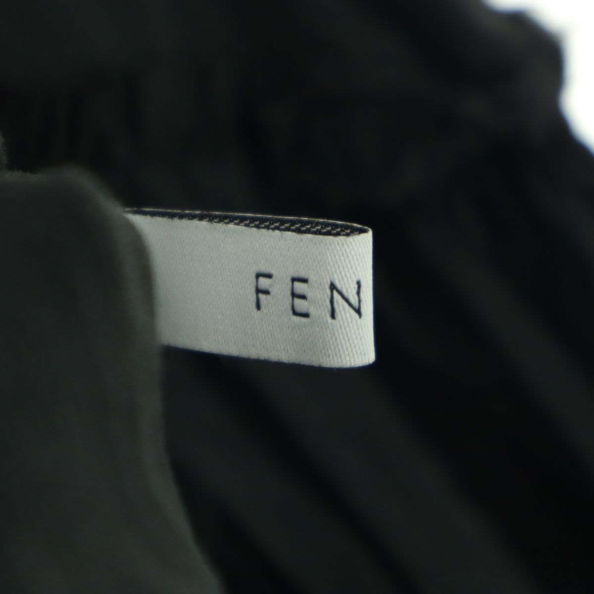 未使用 FENNEL フェンネル ナイロン 長袖 バルーン袖 ジップ ノーカラージャケット 38 ブラック レディース
