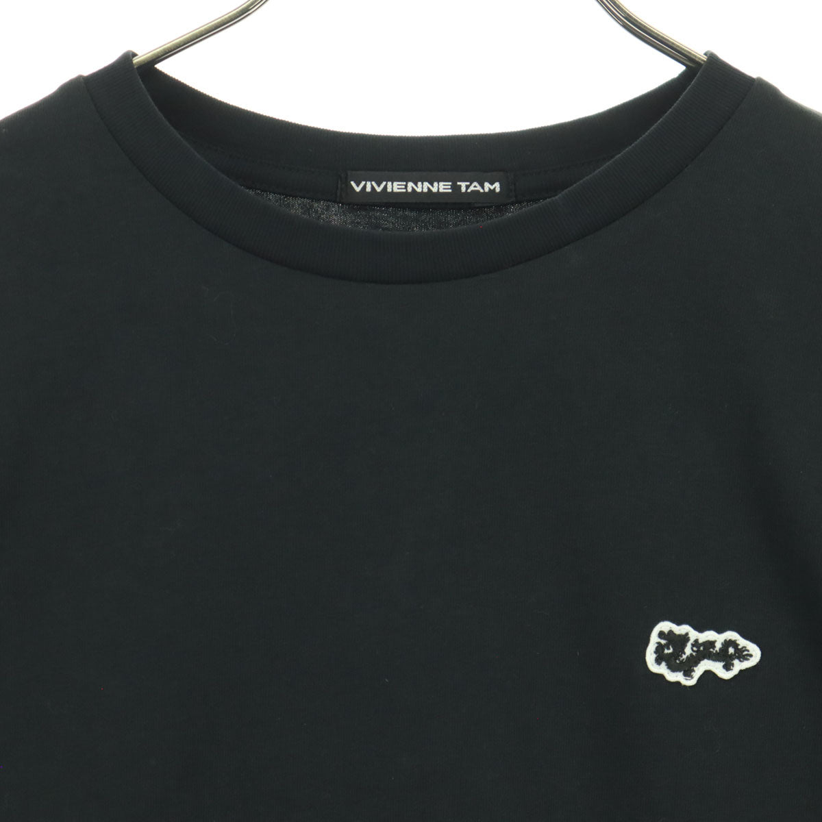 美品 VIVIENNE TAM ヴィヴィアンタム ワンポイント 長袖 Tシャツ 38 ブラック ロンT レディース