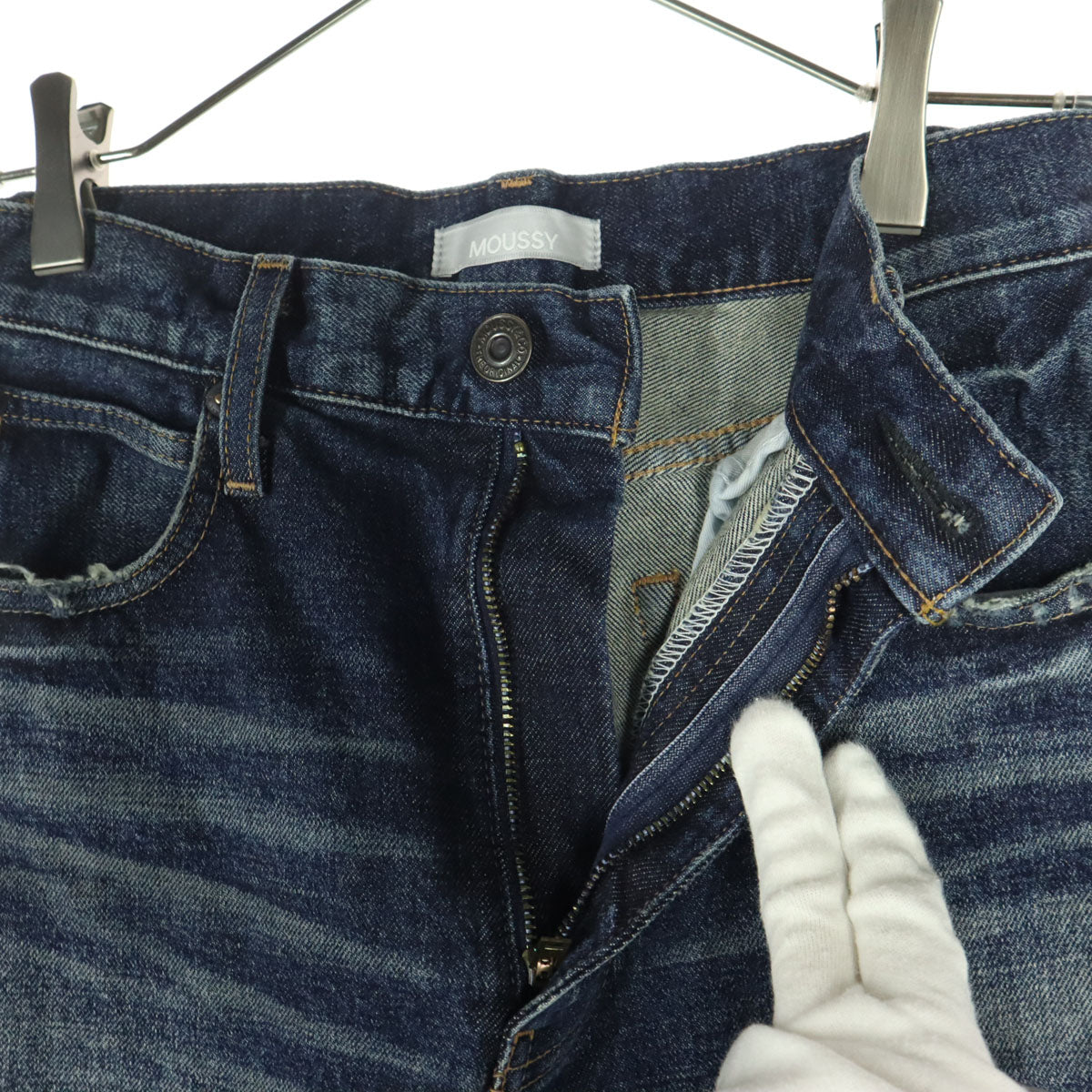 美品 MOUSSY マウジー 26SS 日本製 ダメージ加工 フレアデニムパンツ 26 インディゴ レディース