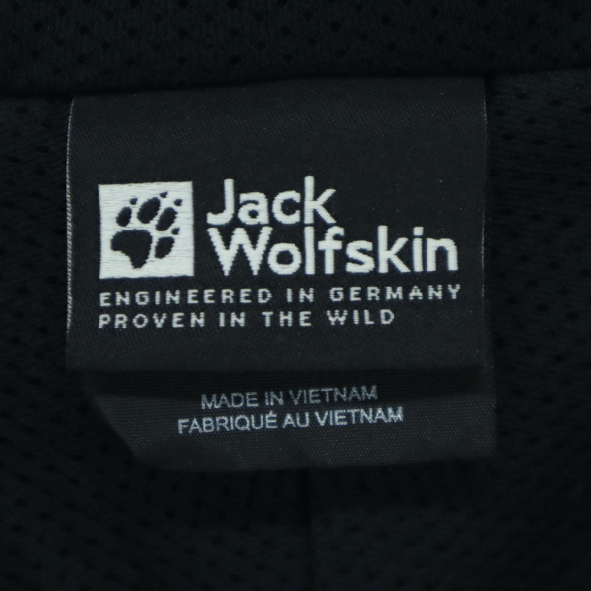 美品 Jack Wolfskin ジャックウルフスキン ワンポイントロゴ 長袖 フーディジャケット M ブラック メンズ
