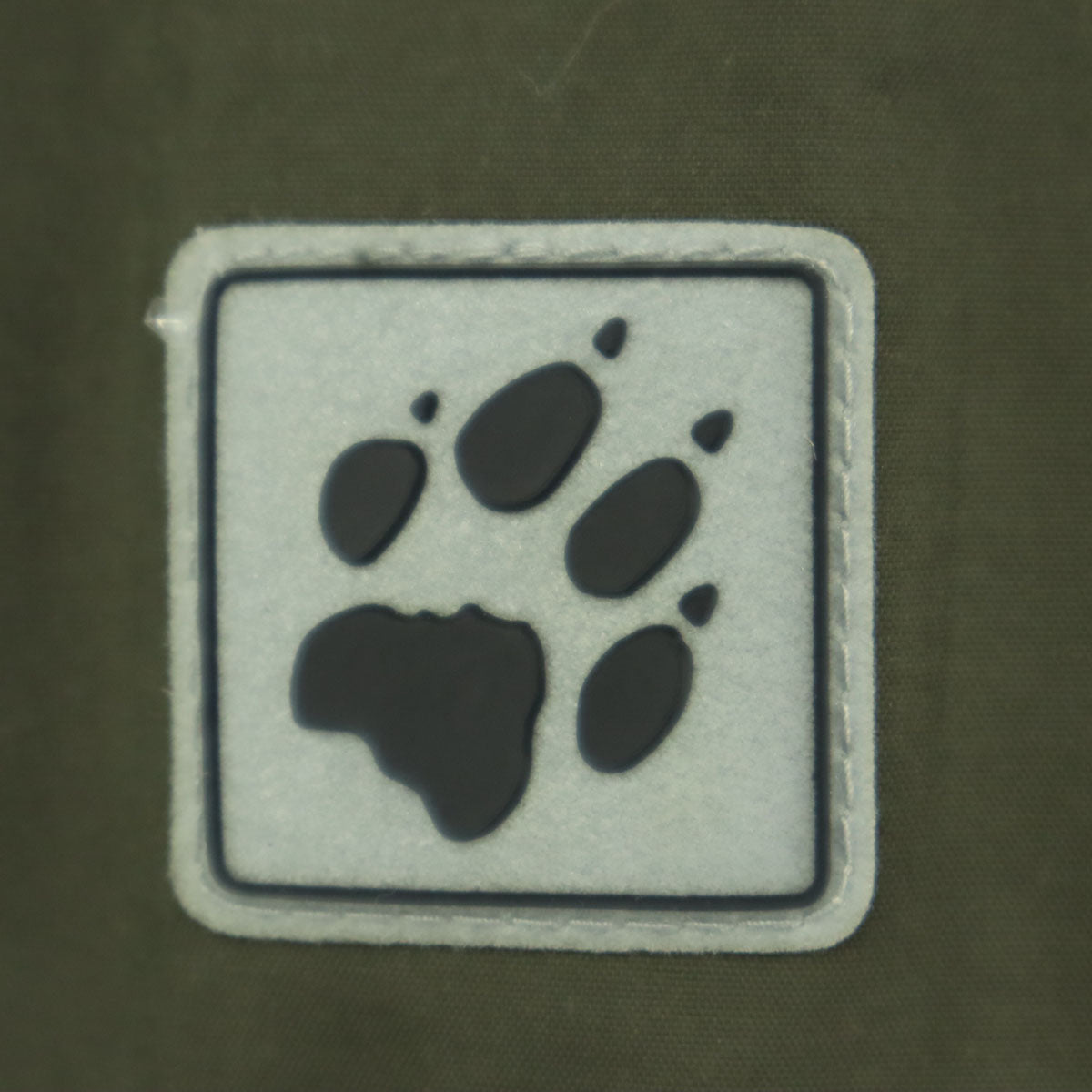 美品 Jack Wolfskin ジャックウルフスキン 長袖 マウンテンパーカー M カーキ メンズ