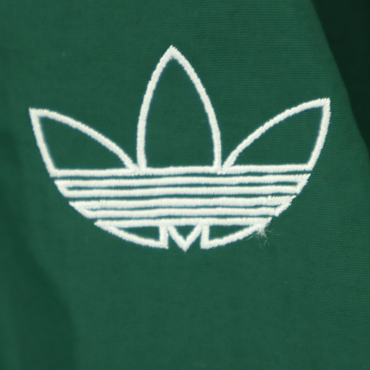 美品 adidas アディダス トレフォイルロゴ ツートンカラー 長袖 ナイロンジャケット L グリーン メンズ