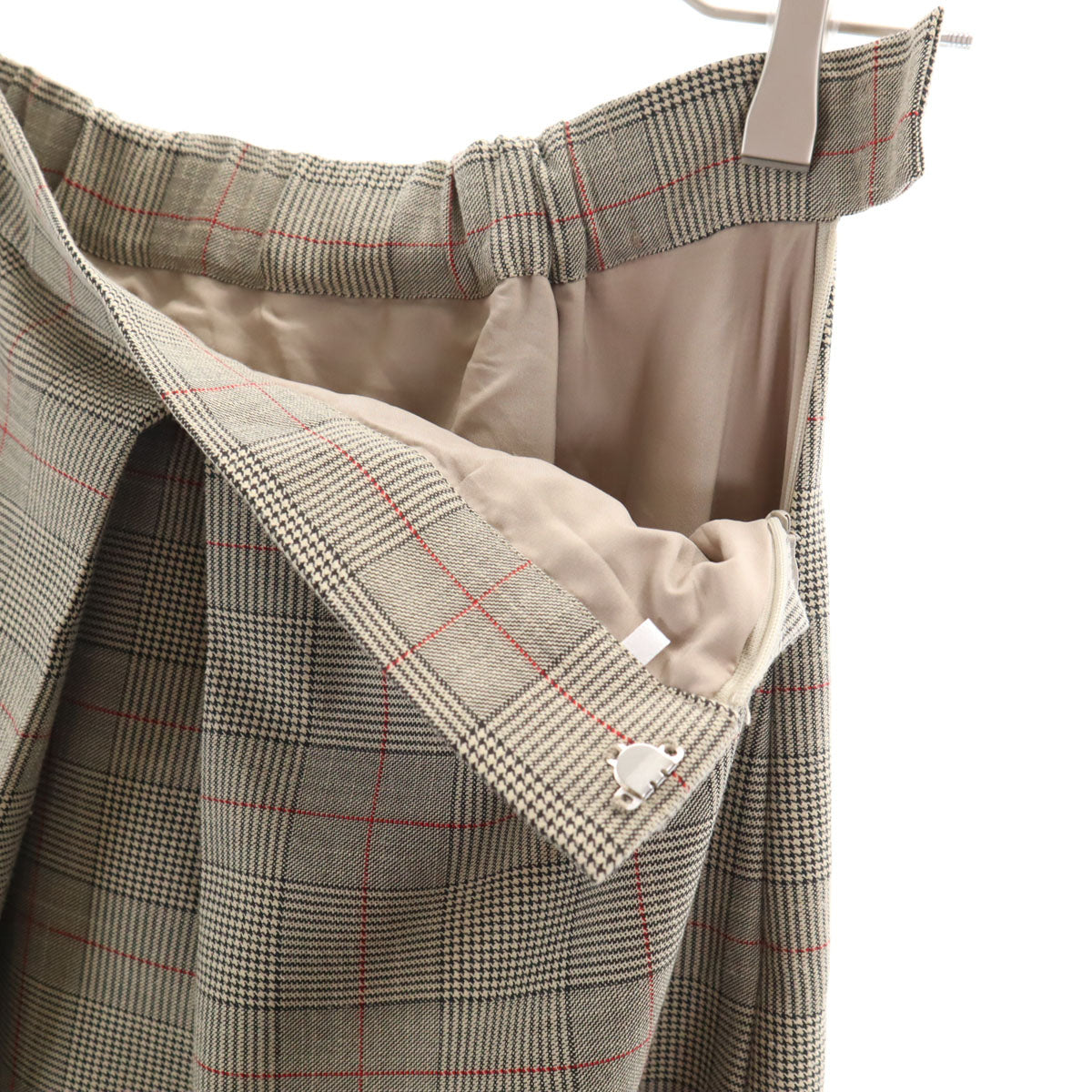 AMERI UNDRESSED アメリ グレンチェック 花刺繍 ロング丈 フレアスカート M グレージュ レディース