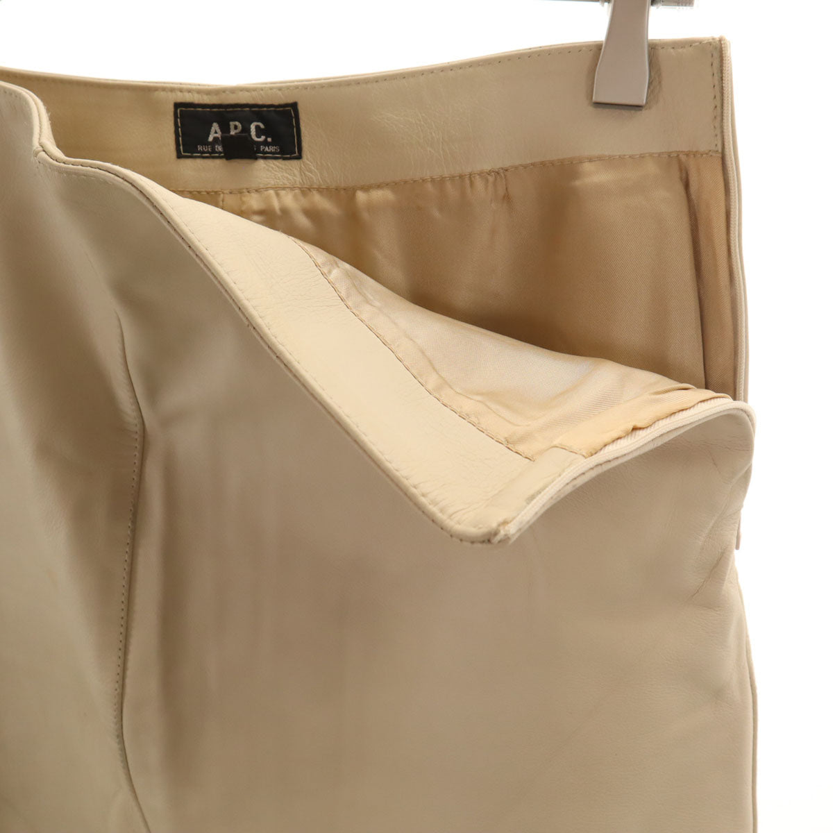 A.P.C. アーペーセー フランス製 ミディ丈 牛革レザー タイトスカート M ベージュ レディース