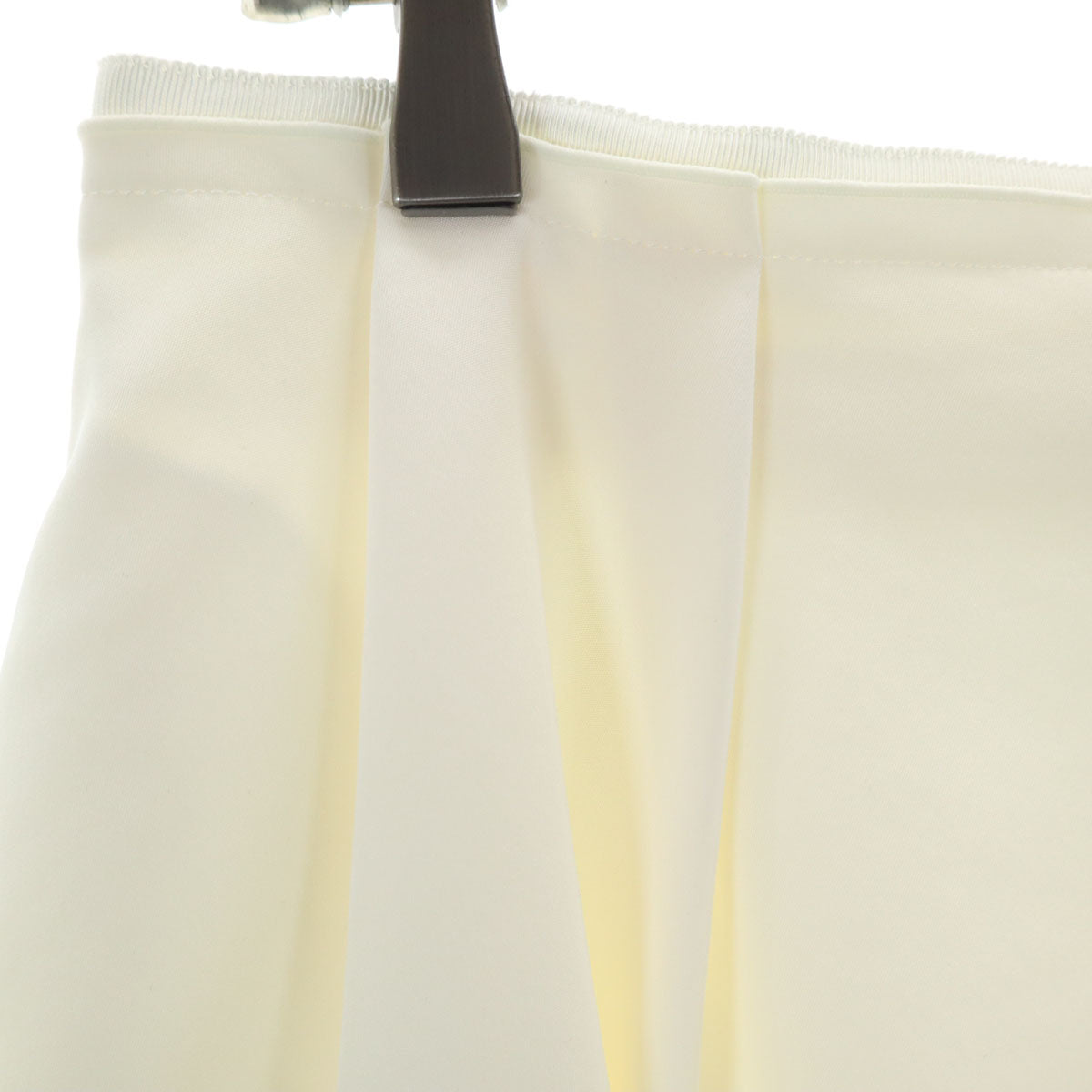 FOXEY NEW YORK フォクシーニューヨーク 日本製 ミディ丈 フレアスカート 40 ホワイト レディース