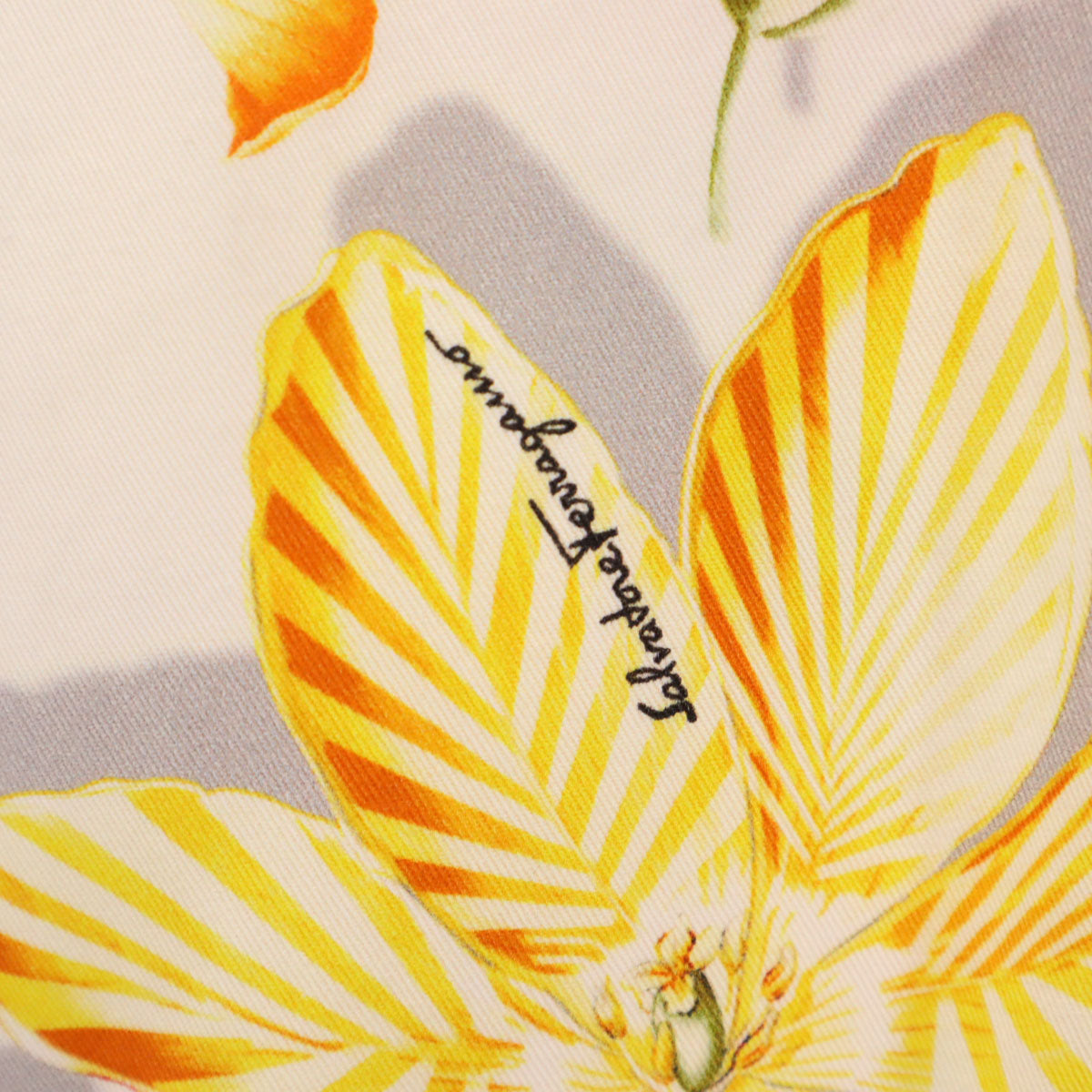 Salvatore Ferragamo サルヴァトーレフェラガモ イタリア製 花柄 ミニ丈 タイトスカート 40 ホワイト レディース