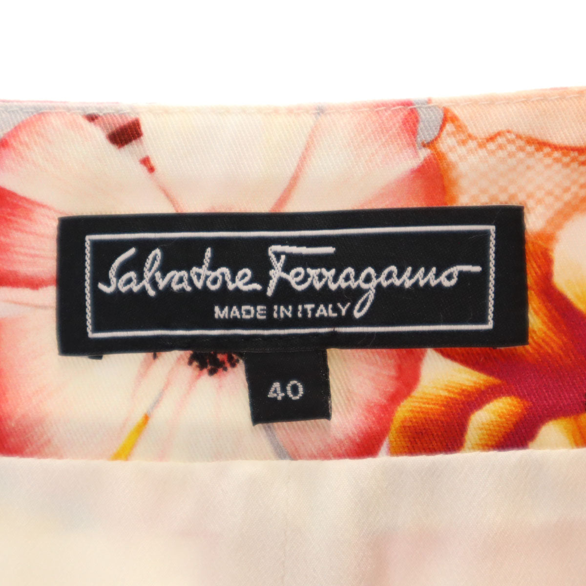 Salvatore Ferragamo サルヴァトーレフェラガモ イタリア製 花柄 ミニ丈 タイトスカート 40 ホワイト レディース