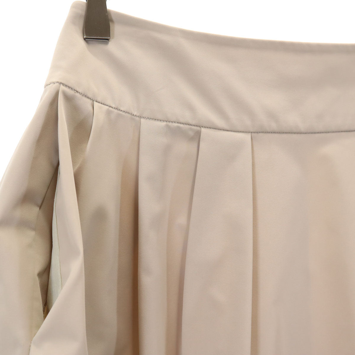 FOXEY NEW YORK フォクシーニューヨーク 日本製 ミディ丈 フレアスカート 42 グレージュ レディース