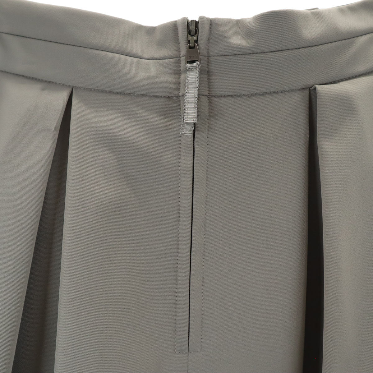 FOXEY NEW YORK フォクシーニューヨーク 日本製 ミディ丈 ボックス プリーツスカート 38 グレー レディース