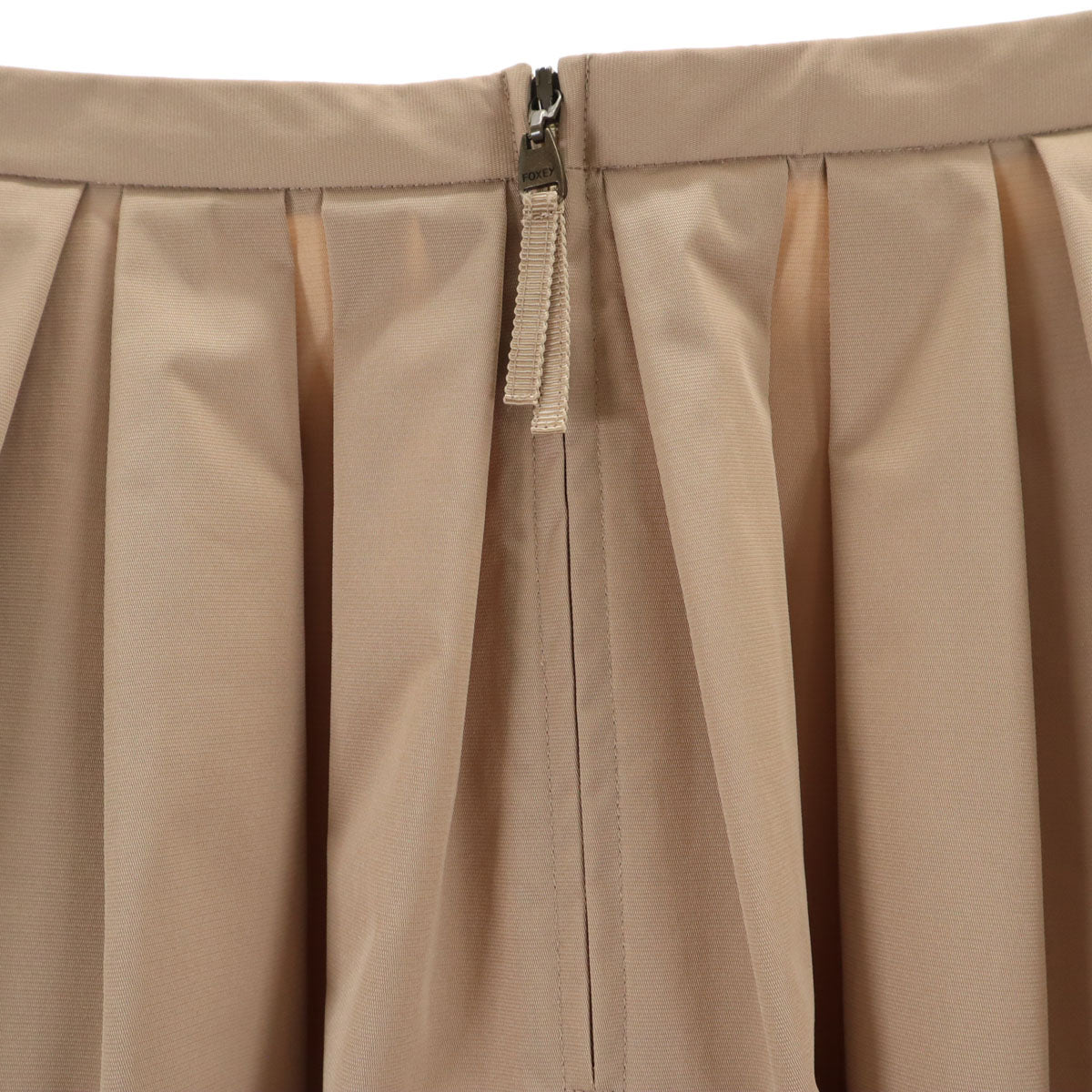 FOXEY NEW YORK フォクシーニューヨーク 日本製 ミディ丈 フレアスカート 38 ベージュ レディース