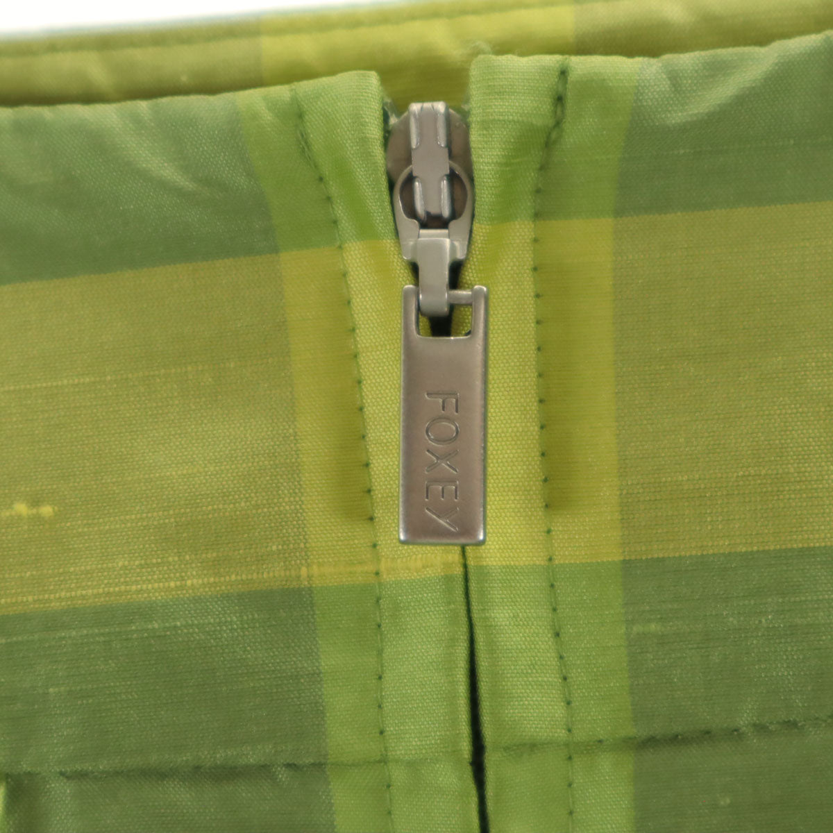 未使用 FOXEY フォクシー 日本製 シルク チェック柄 ミディ丈 フレアスカート 40 黄緑 レディース