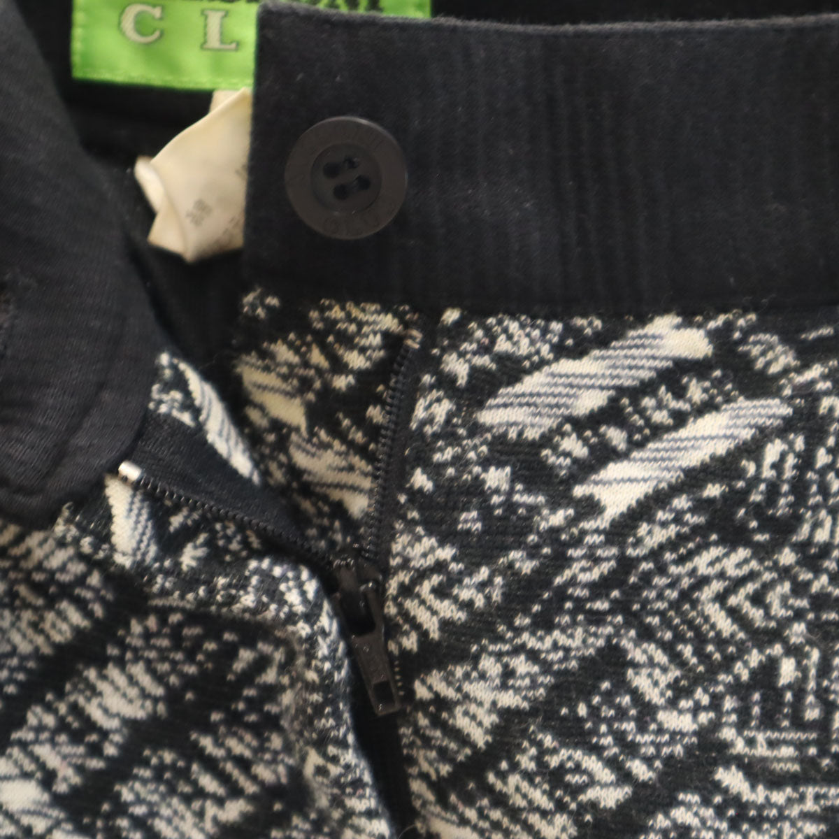 MISSONI CLUB ミッソーニクラブ 総柄 ショートパンツ 42 黒系 レディース