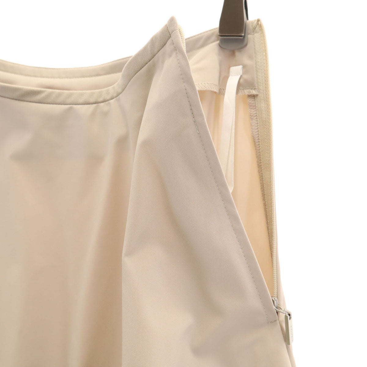 FOXEY NEW YORK フォクシーニューヨーク 日本製 ミモレ丈 フレアスカート 38 グレージュ レディース