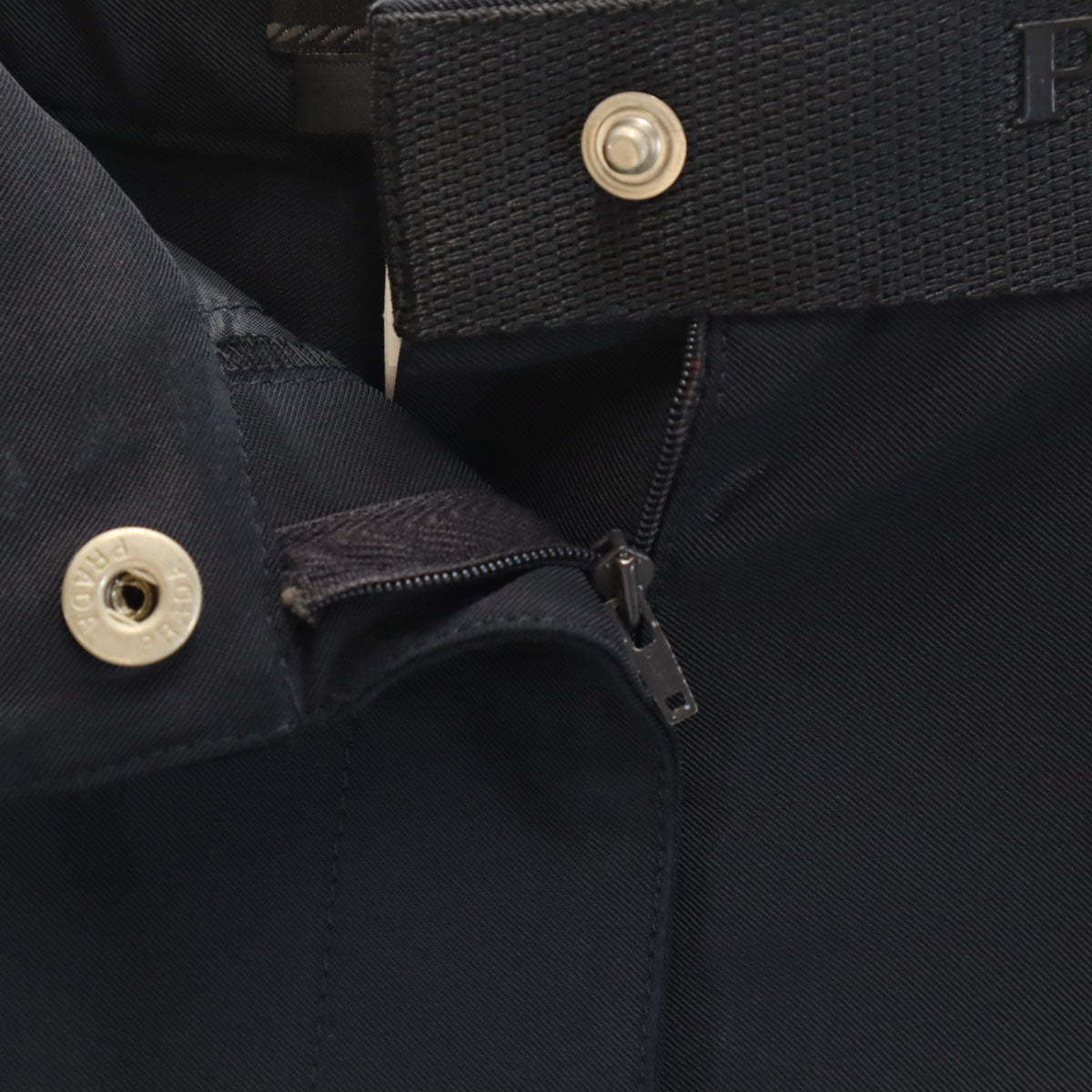 PRADA プラダ イタリア製 ミディ丈 タイトスカート 38 ブラック系 レディース