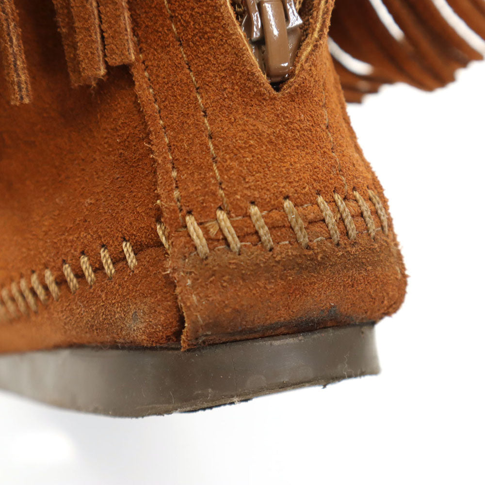 ミネトンカ アースミュージック ショートブーツ モカシン 8 ブラウン Minnetonka ダブルネーム レディース