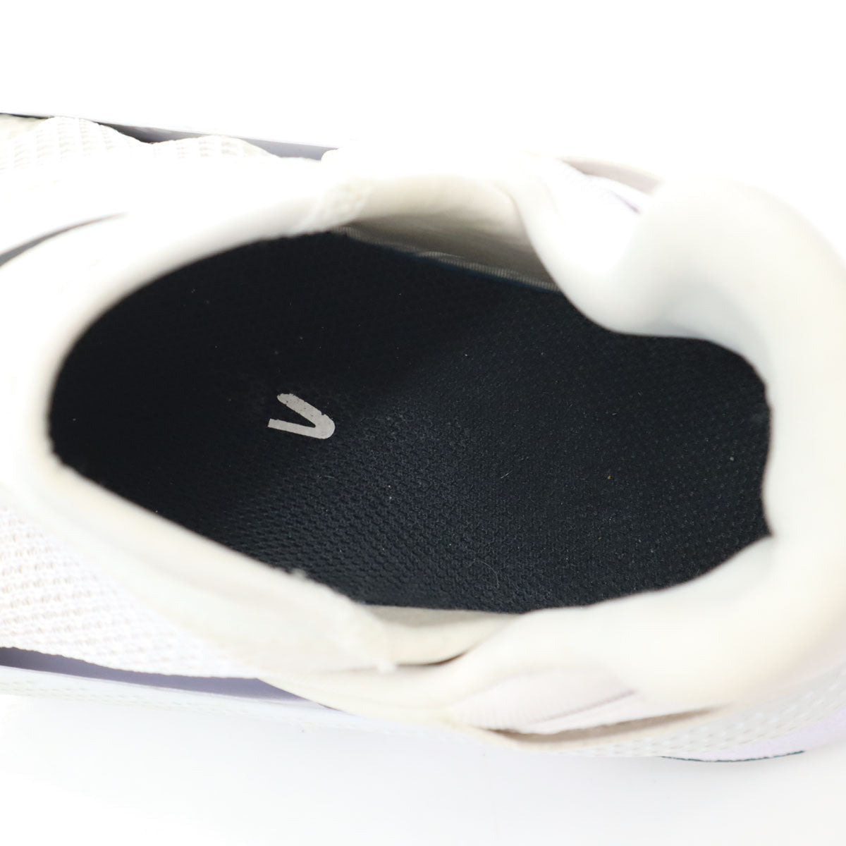 NIKE ナイキ ウィメンズ ゴーフライイーズ スニーカー 26 ホワイト DR5540-102 レディース