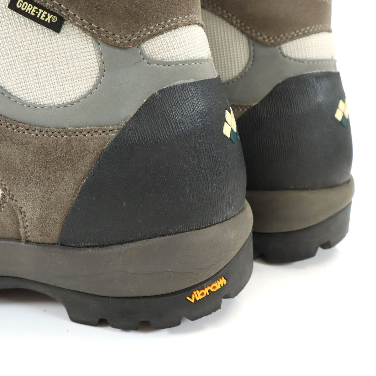 mont-bell モンベル GORE-TEX トレッキング ブーツ 26.5 グレー アウトドア 362045103 ビブラムソール メンズ