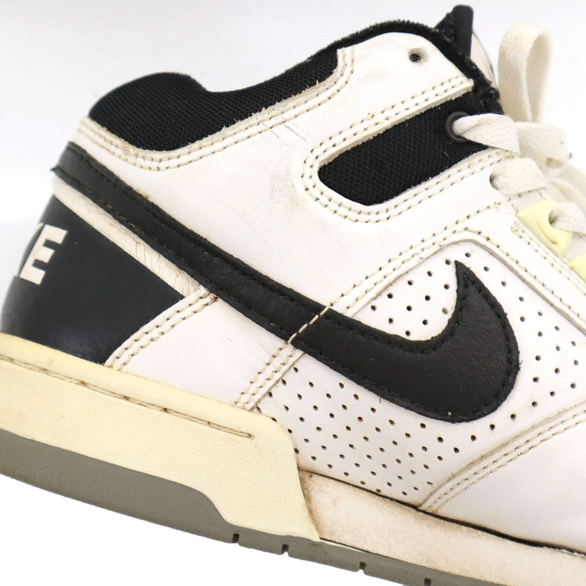 NIKE ナイキ DELTA FORCE スニーカー 24cm ホワイト デルタフォース ハイカット シューズ レディース