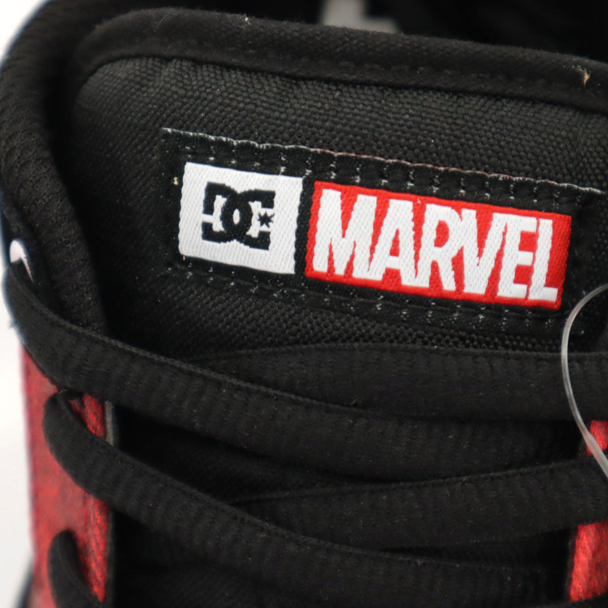 未使用 DC SHOES ディーシーシューズ スニーカー UK4.5 レッド MARVEL マーベル コラボ レディース