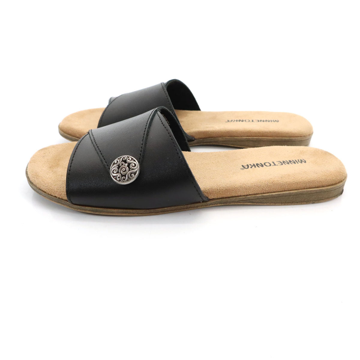 Minnetonka ミネトンカ コンチョレザー サンダル 7M ブラック 箱付き レディース