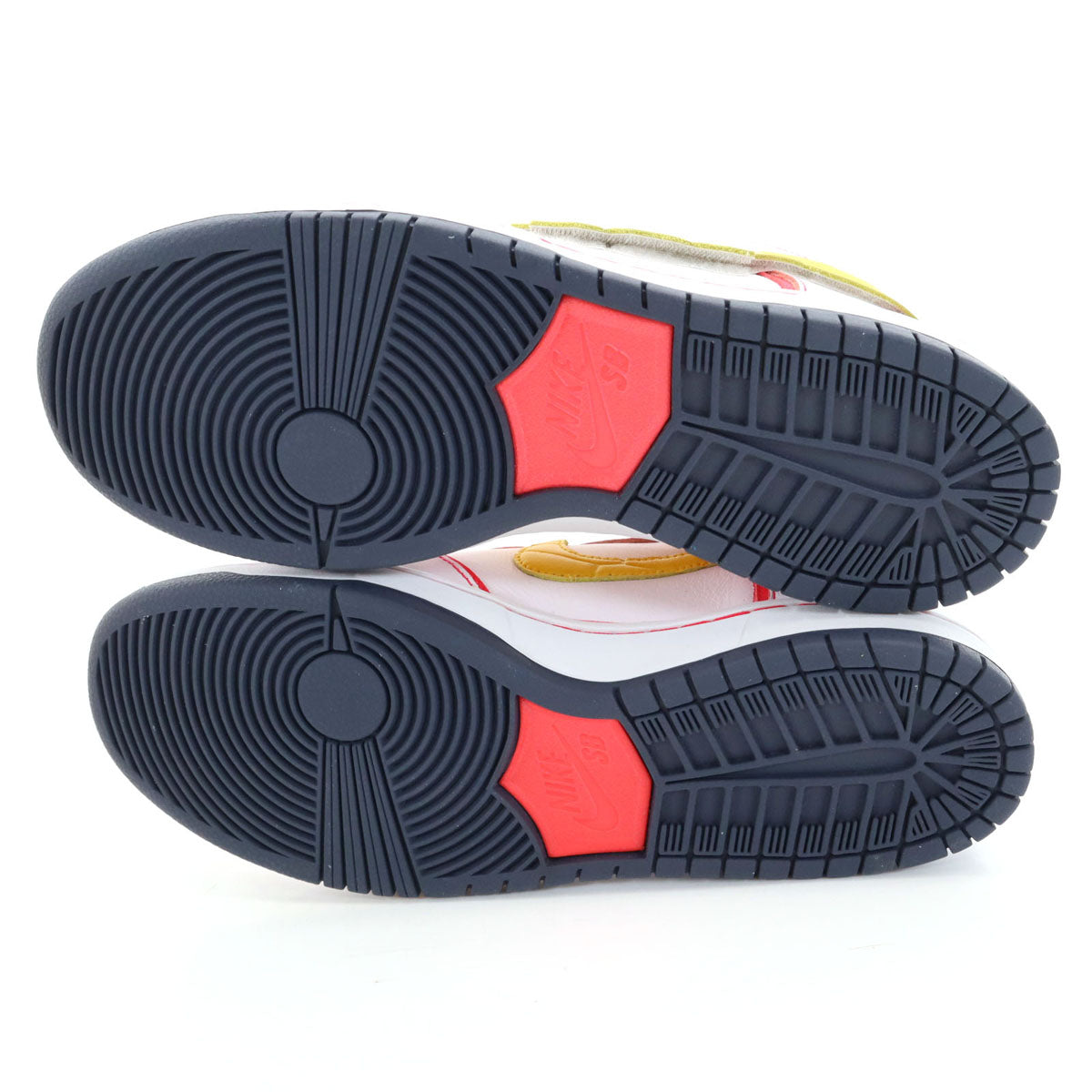 美品 NIKE SB ナイキエスビー 機動戦士ガンダムUC コラボ ダンク ハイ スニーカー 29.5 ホワイト DH7717-100 箱付き メンズ